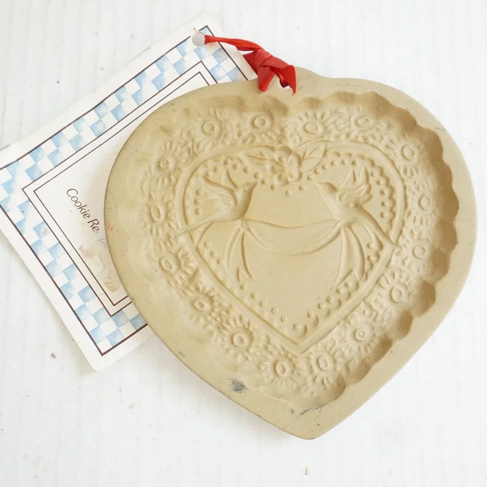 Vintage Brown Bag Cookie Art Mold 1985 Heart Dove Recipe Card Kitchen Decor